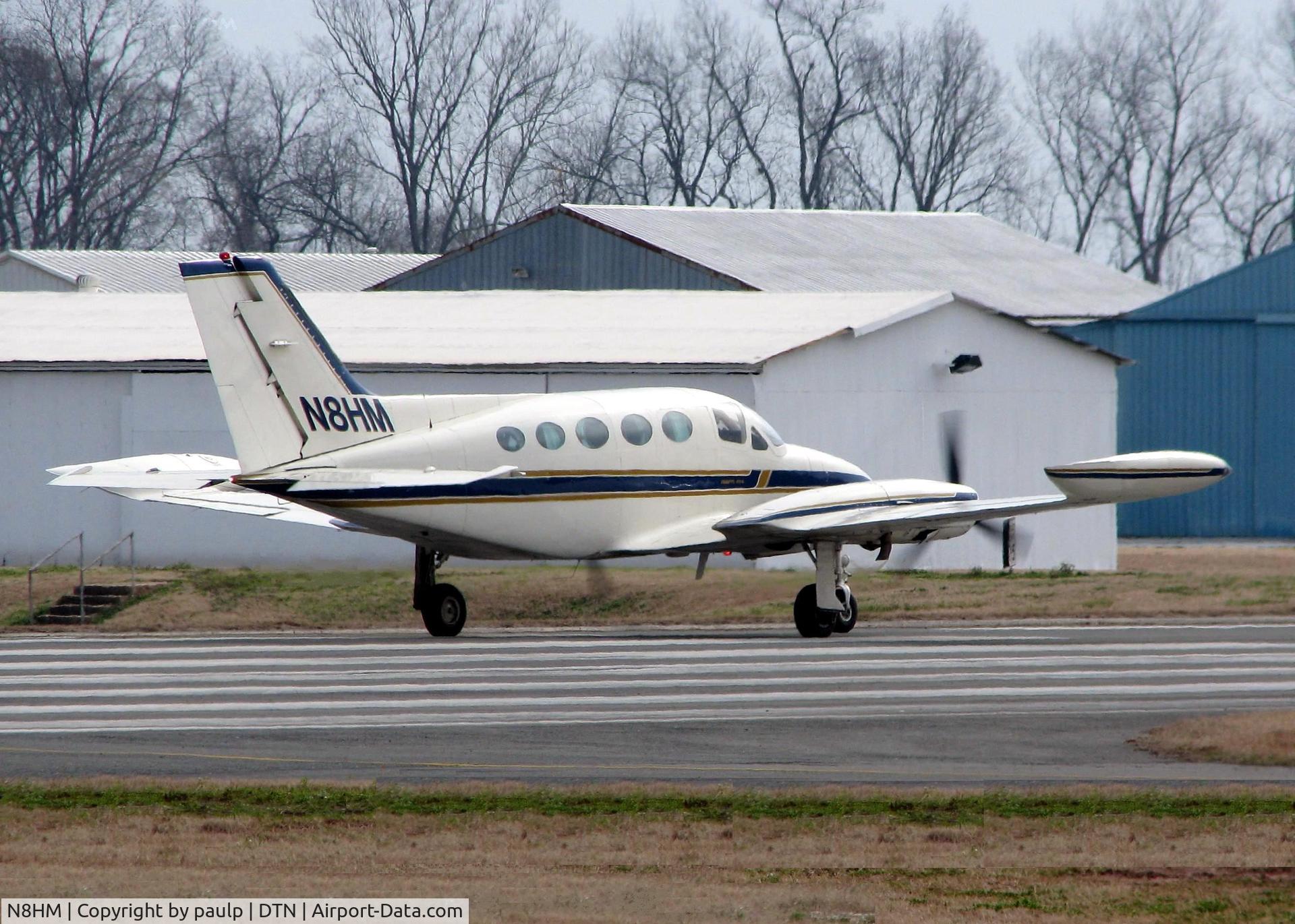 N8HM, 1975 Cessna 414 Chancellor C/N 414-0620, Starting to roll for take-off on 14 at Shreveport's Downtown Airport.
