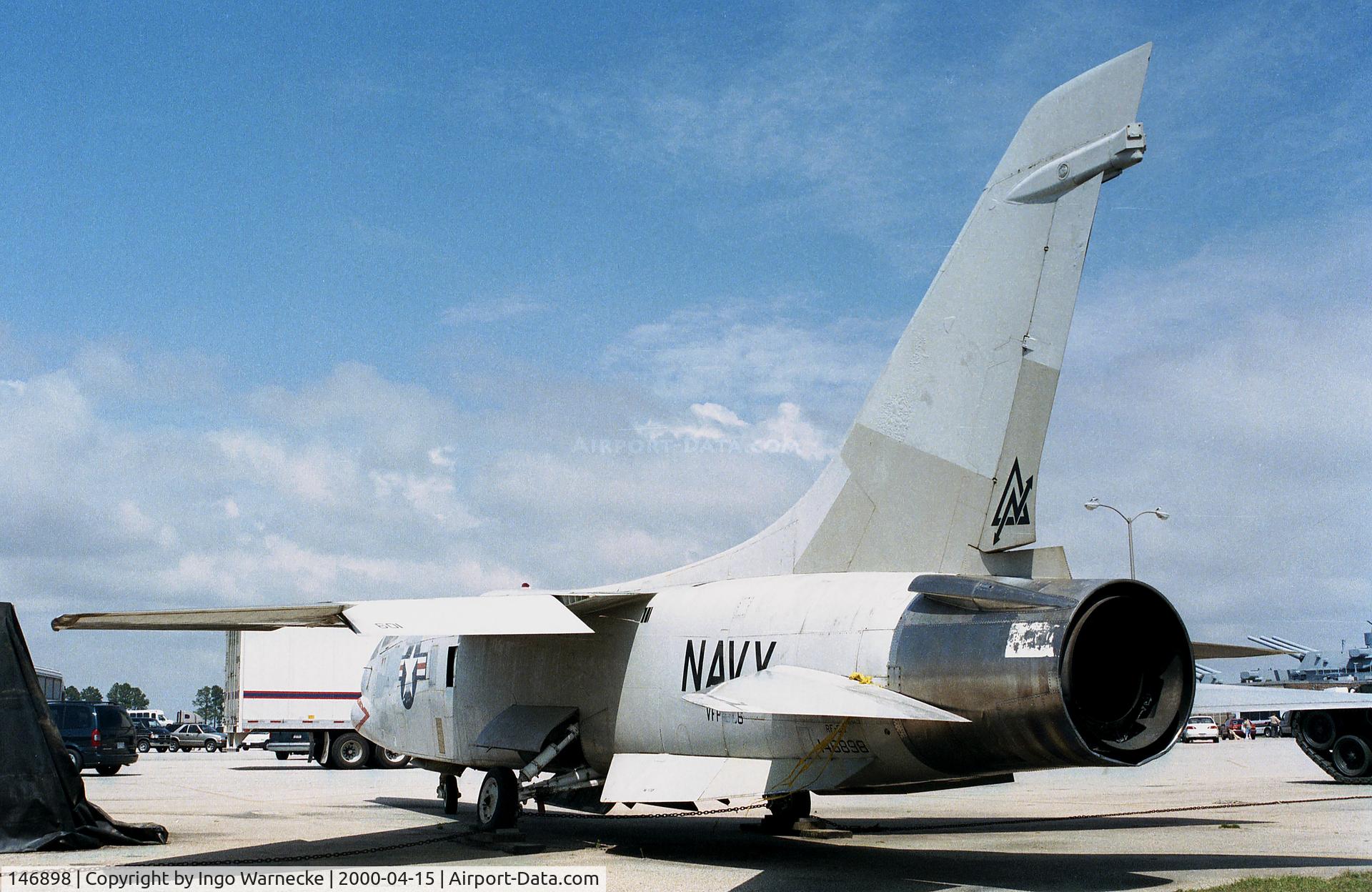 146898, Vought RF-8G Crusader C/N 728, Vought RF-8G Crusader of th USN at the Battleship Memorial Park, Mobile AL