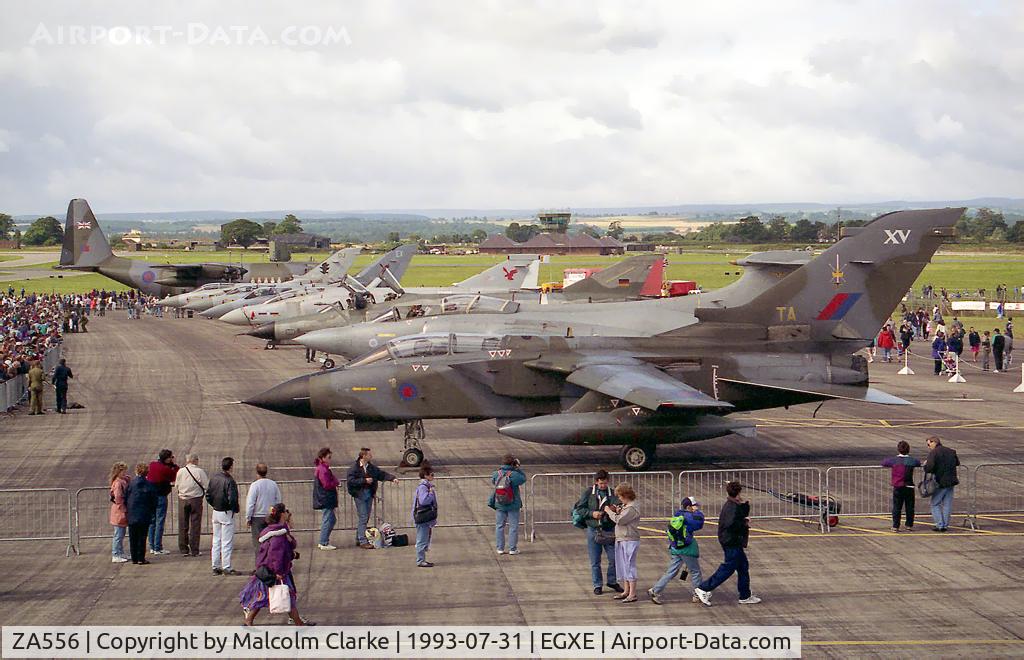 ZA556, 1981 Panavia Tornado GR.1 C/N 075/BS020/3040, Panavia Tornado GR1. Flown by the RAF's No 15(R) Sqn based at Lossiemouth at RAF Leeming's Air Fair 93.