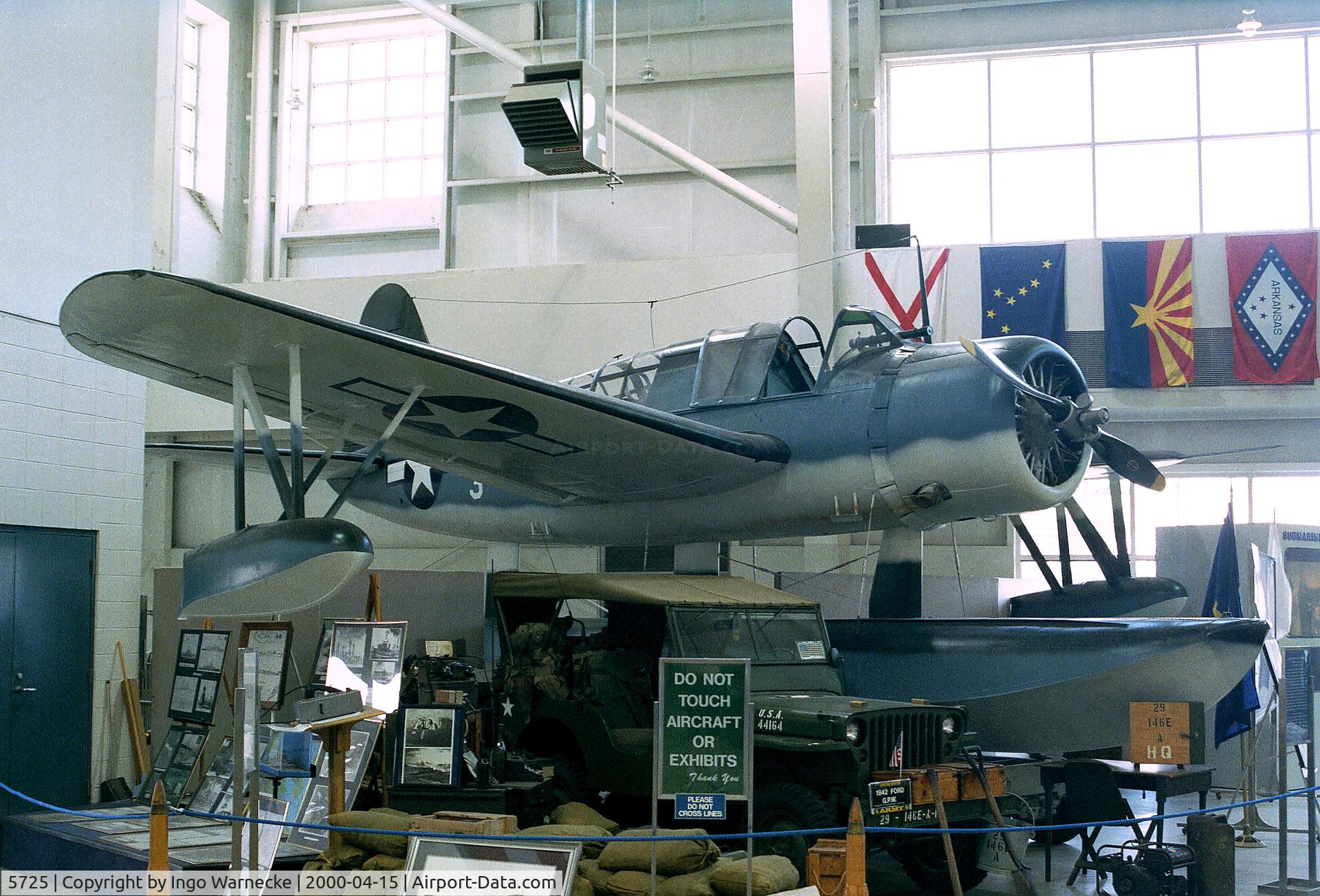 5725, 1942 Vought OS2U-3 Kingfisher C/N CV59250, Vought OS2U-3 Kingfisher of the USN at the Battleship Memorial Park, Mobile AL