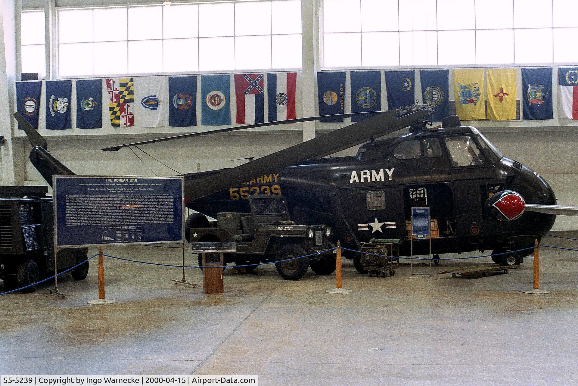55-5239, 1955 Sikorsky H-19D-SI Chickasaw C/N 55-1021, Sikorsky H-19D-SI Chickasaw at the Battleship Memorial Park, Mobile AL