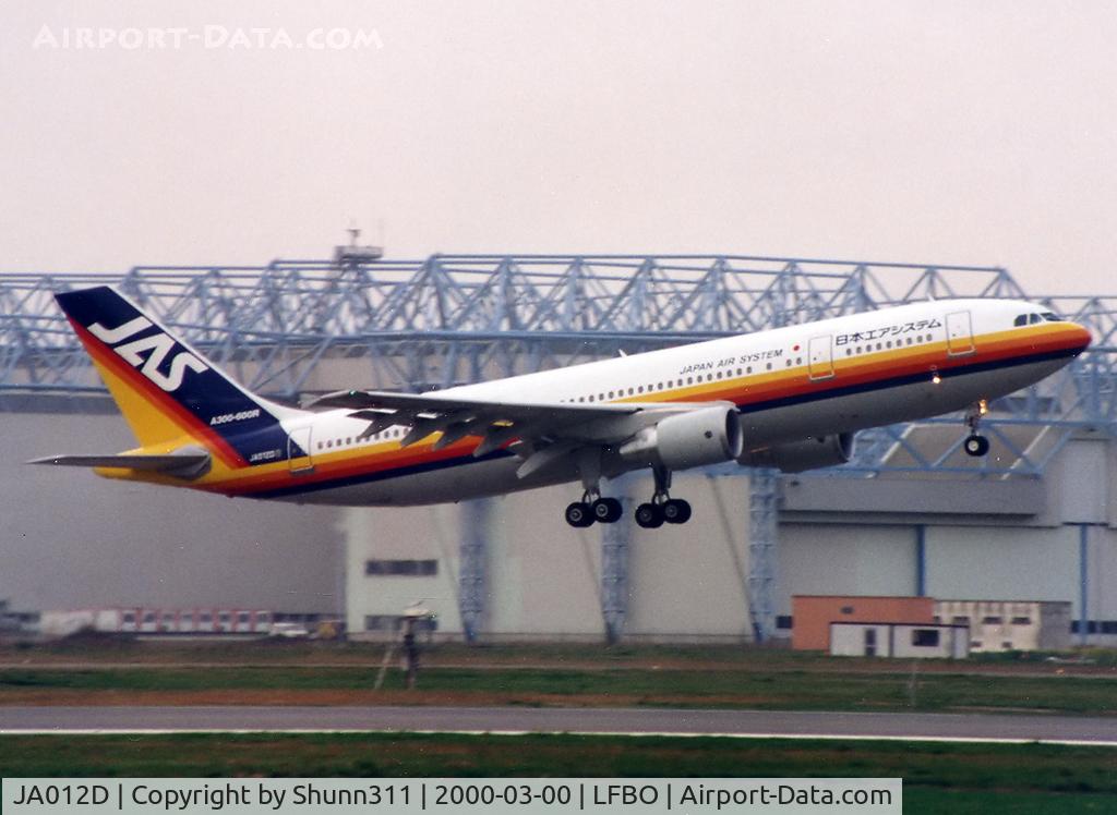 JA012D, 1999 Airbus A300B4-622R(F) C/N 797, On take off rwy 33L on his delivery flight...