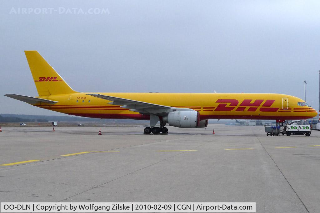 OO-DLN, 1982 Boeing 757-236 C/N 22172, visitor