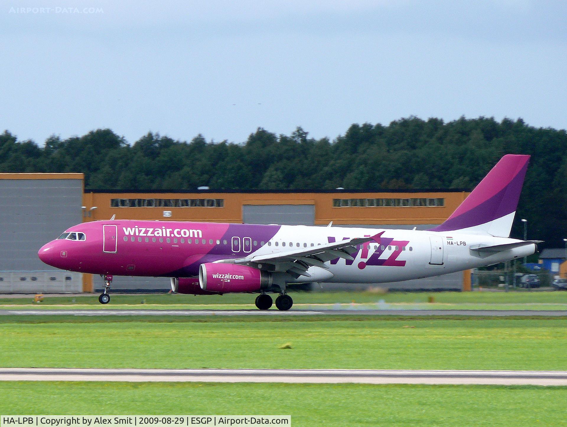 HA-LPB, 2001 Airbus A320-233 C/N 1635, Airbus Industries A320-233 HA-LPB Wizzair