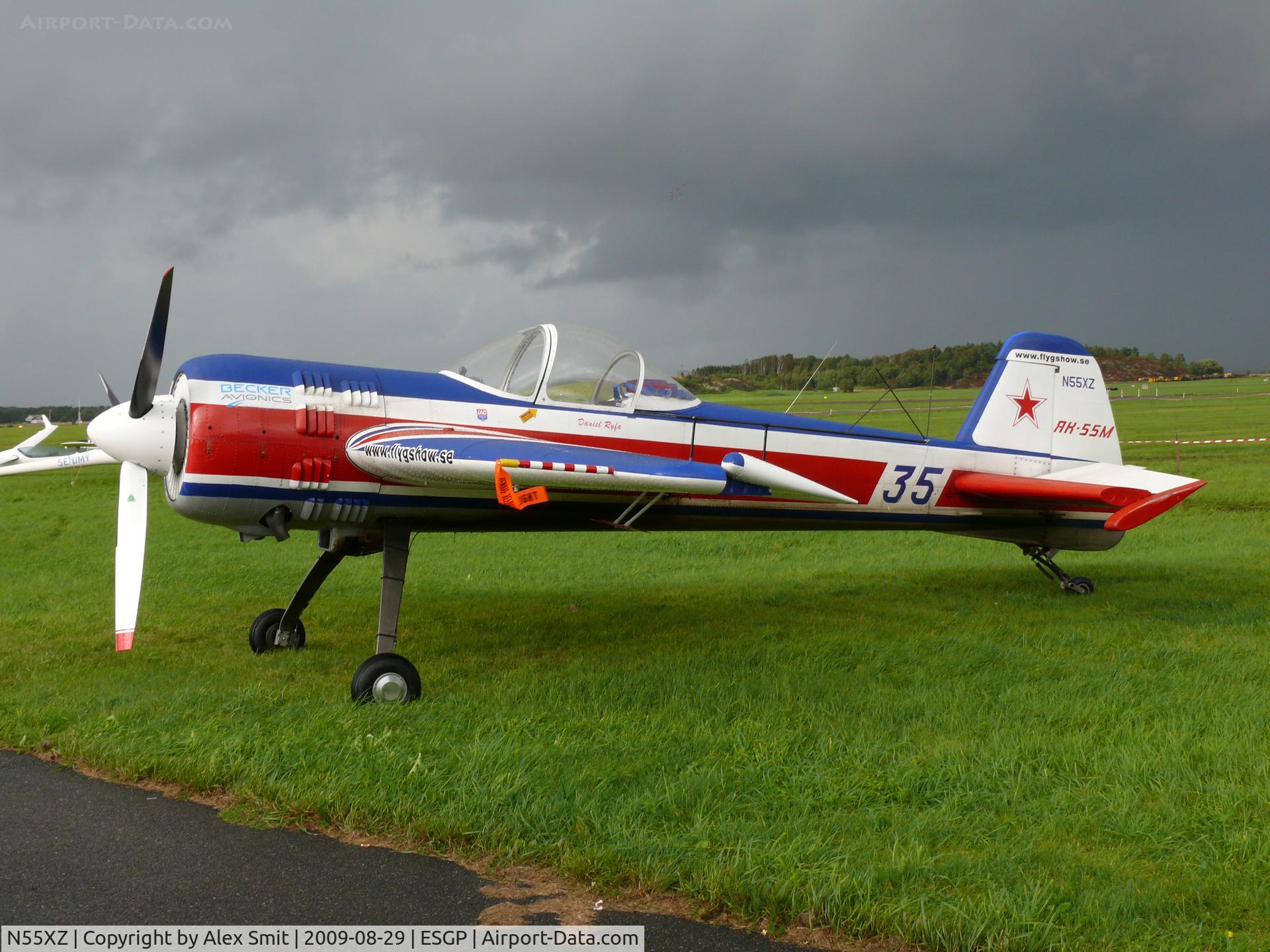 N55XZ, 1992 Yakovlev YAK-55M C/N 920501, Yakovlev Yak55M N55XZ/35Blue Daniel Ryfa