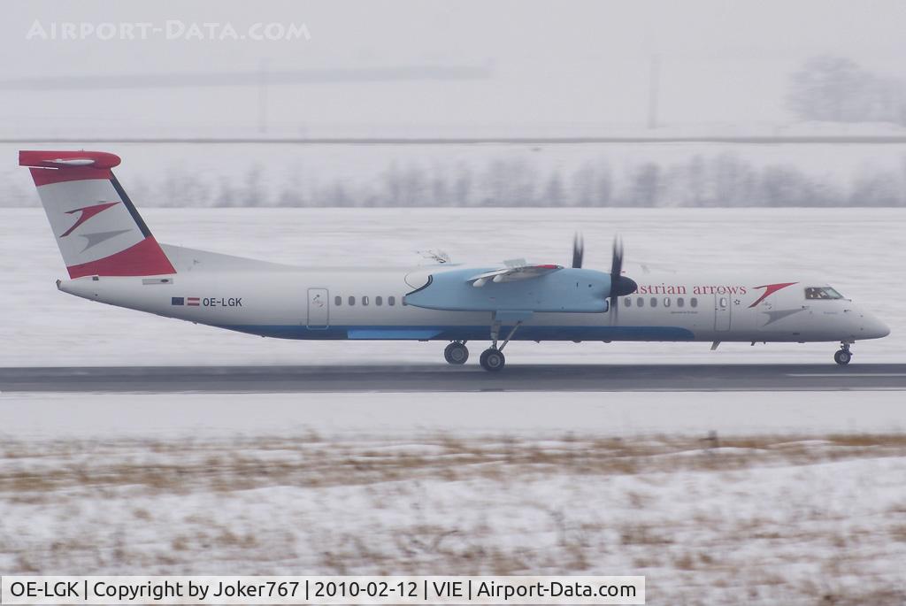 OE-LGK, 2009 De Havilland Canada DHC-8-402Q Dash 8 C/N 4280, Austrian arrows De Havilland Canada DHC-8-401