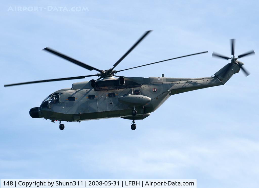 148, Aérospatiale SA-321G Super Frelon C/N 148, Landing simulation for this Super Frelon who had been used for Cognac Airshow one day later...