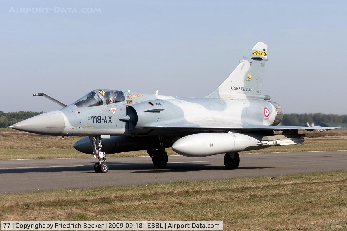 77, Dassault Mirage 2000-5F C/N 317, taxying to the active