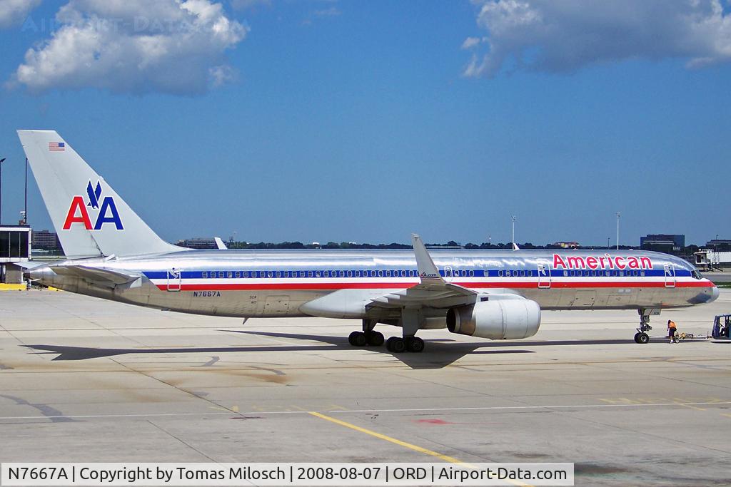 N7667A, 1992 Boeing 757-223 C/N 25301, 