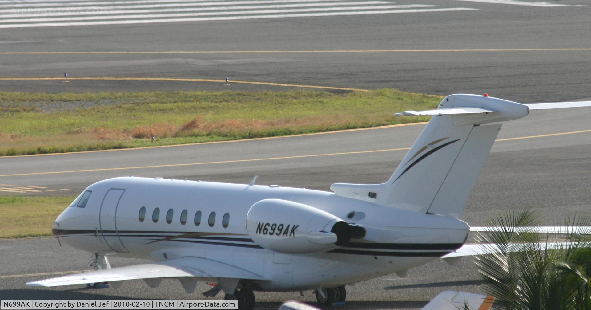 N699AK, 2008 Hawker Beechcraft 4000 C/N RC-16, N699AK park at the westramp TNCM