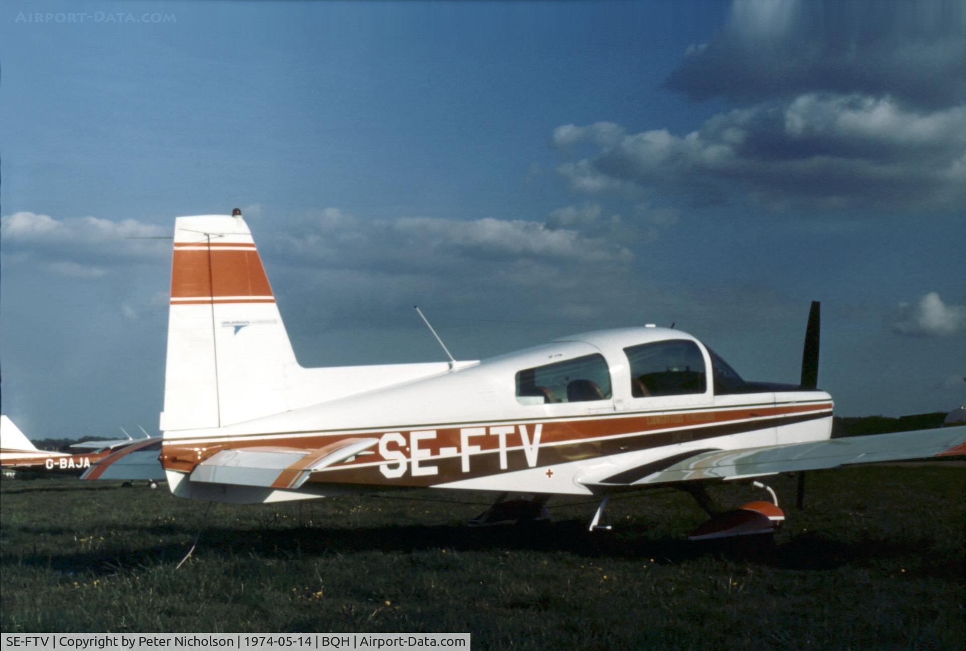 SE-FTV, 1973 American Aviation AA-5 Traveler C/N AA5-0422, AA-5 Traveller seen at Biggin Hill in May 1974.