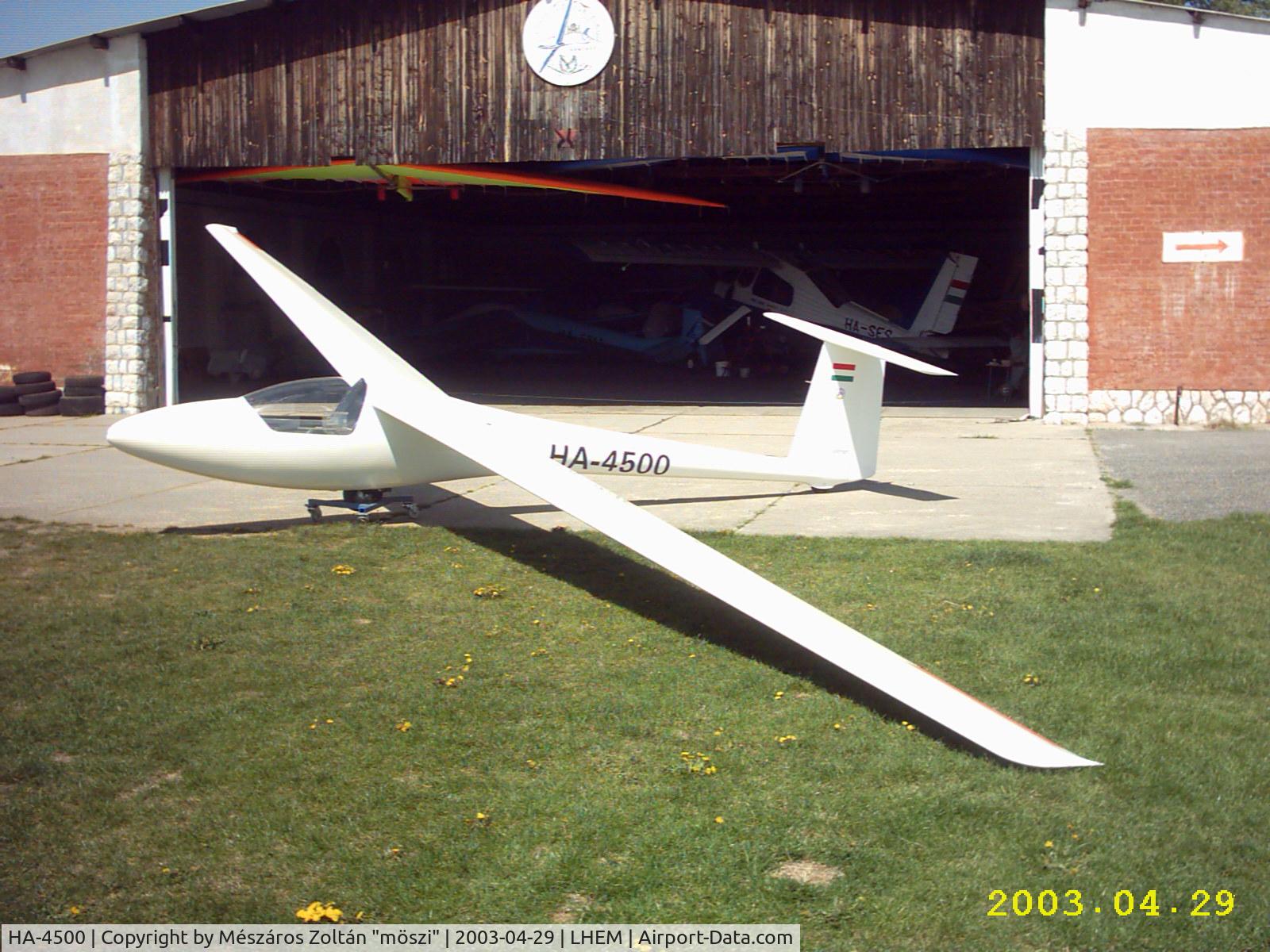 HA-4500, 1975 Glasflugel H-205 Club Libelle C/N 111, Club Class glider owned by Aeroclub Esztergom