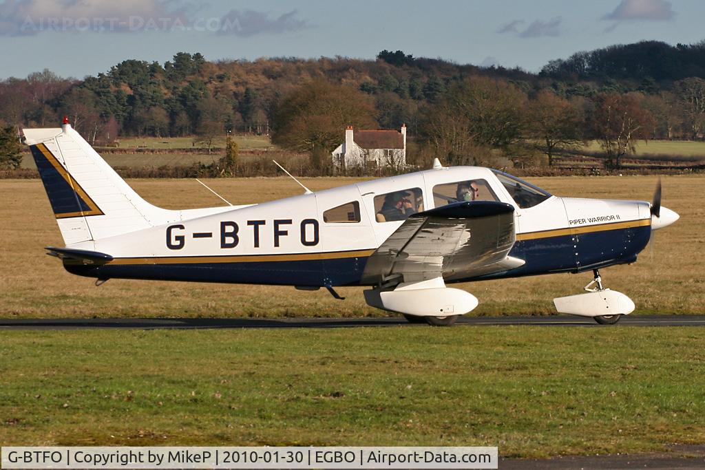 G-BTFO, 1978 Piper PA-28-161 Cherokee Warrior II C/N 28-7816580, Heading to the 34 hold prior to departure.