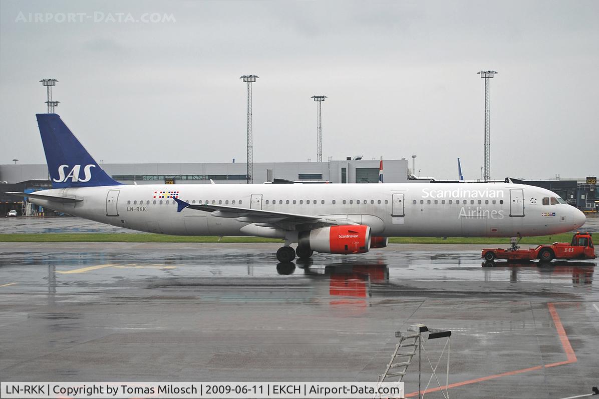 LN-RKK, 2002 Airbus A321-232 C/N 1848, 