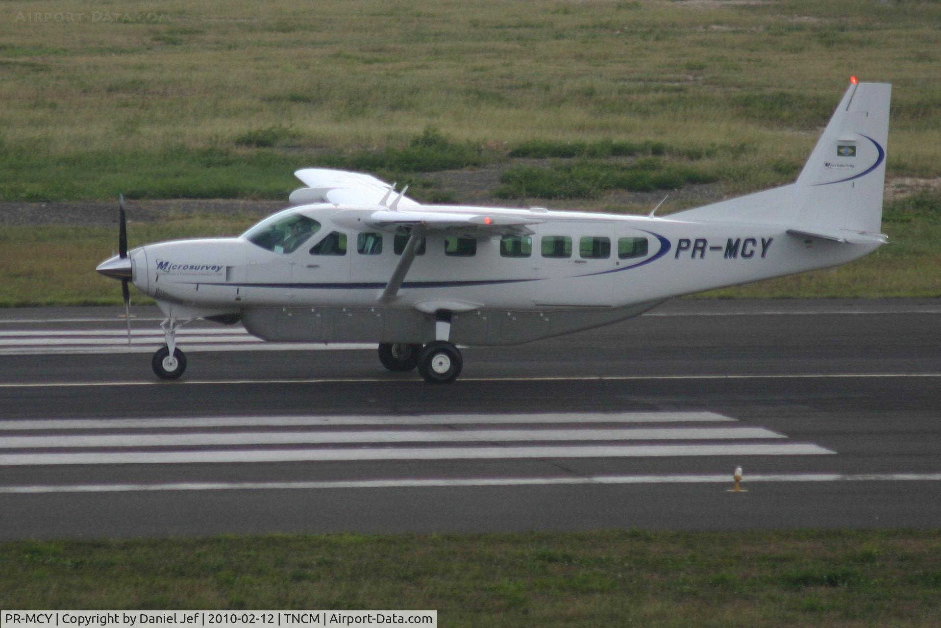 PR-MCY, Cessna 208B Grand Caravan C/N 208B2137, PR-MCY taking off from TNCM runway 10