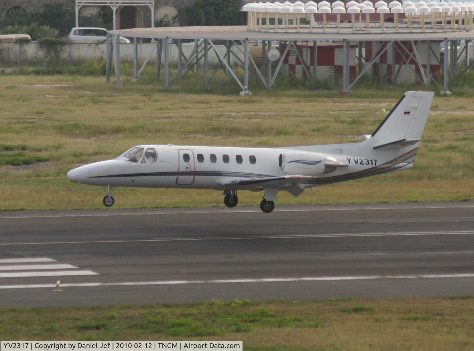 YV2317, Cessna 550 Citation II C/N 550-0112, YV2317 landing at TNCM runway 10