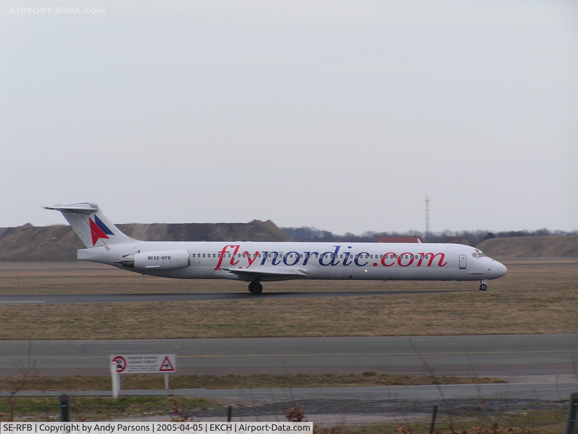 SE-RFB, 1991 McDonnell Douglas MD-82 (DC-9-82) C/N 53246, Taking off from Copenhagen