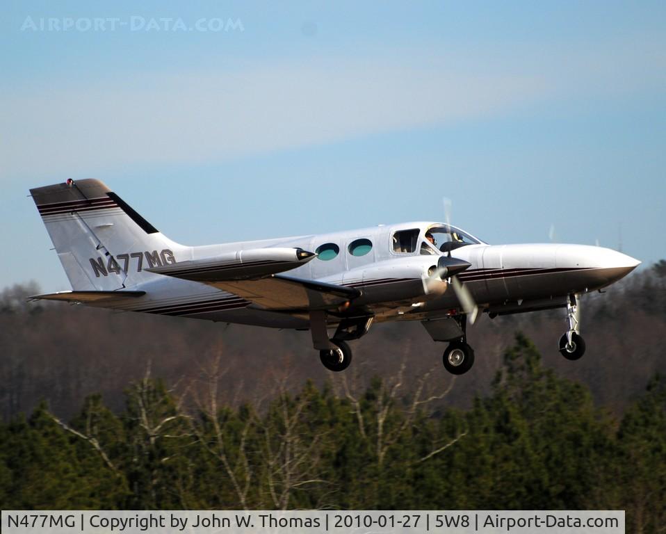 N477MG, 1973 Cessna 421B Golden Eagle C/N 421B0477, Departing runway 22