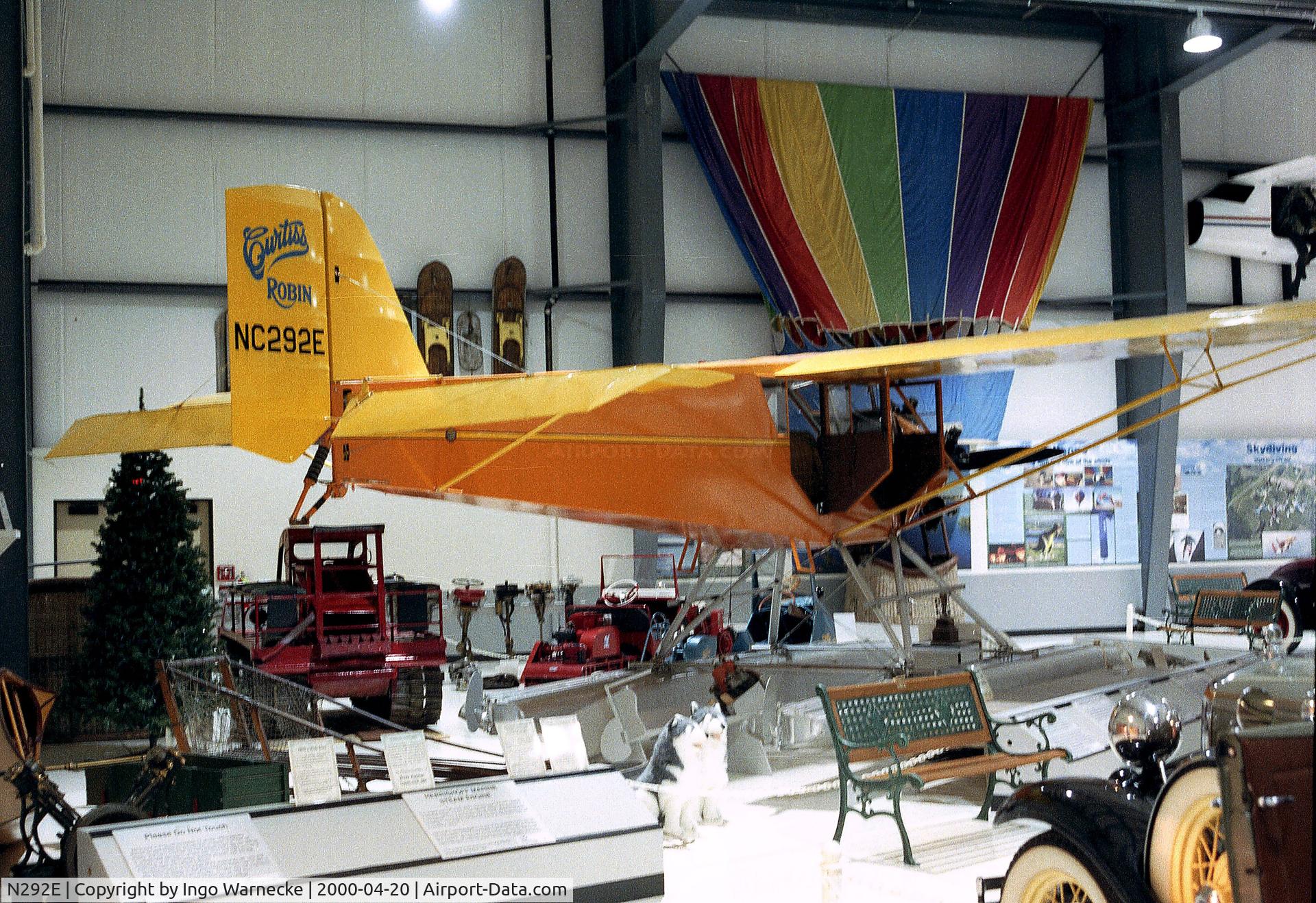 N292E, 1929 Curtiss-Wright Robin J-1 C/N 130, Curtiss-Wright Robin J-1 on floats at the Heritage Halls, Owatonna MN