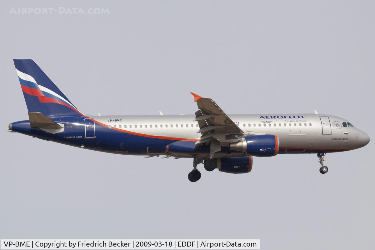 VP-BME, 2008 Airbus A320-214 C/N 3699, short final at EDDF