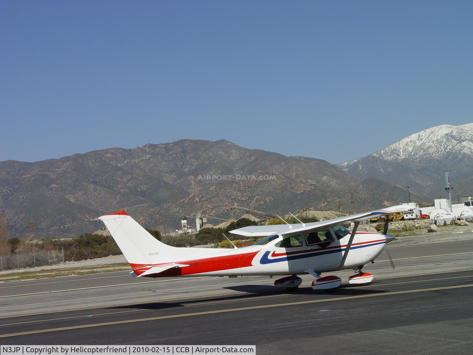 N3JP, 1978 Cessna 182Q Skylane C/N 18266230, Taxiing back to parking area after landing on runway 24
