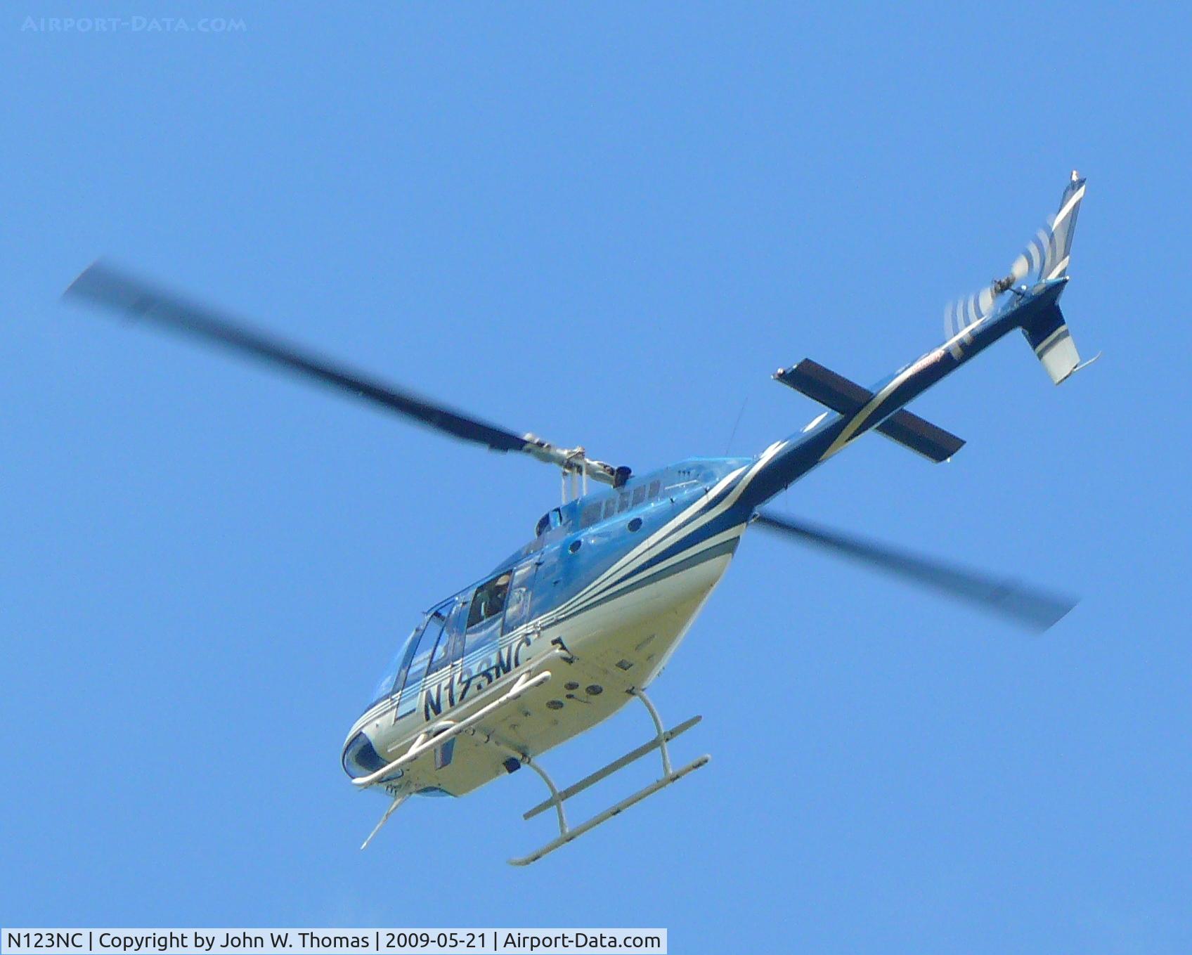 N123NC, 1971 Bell 206A JetRanger C/N 610, Just passing thru