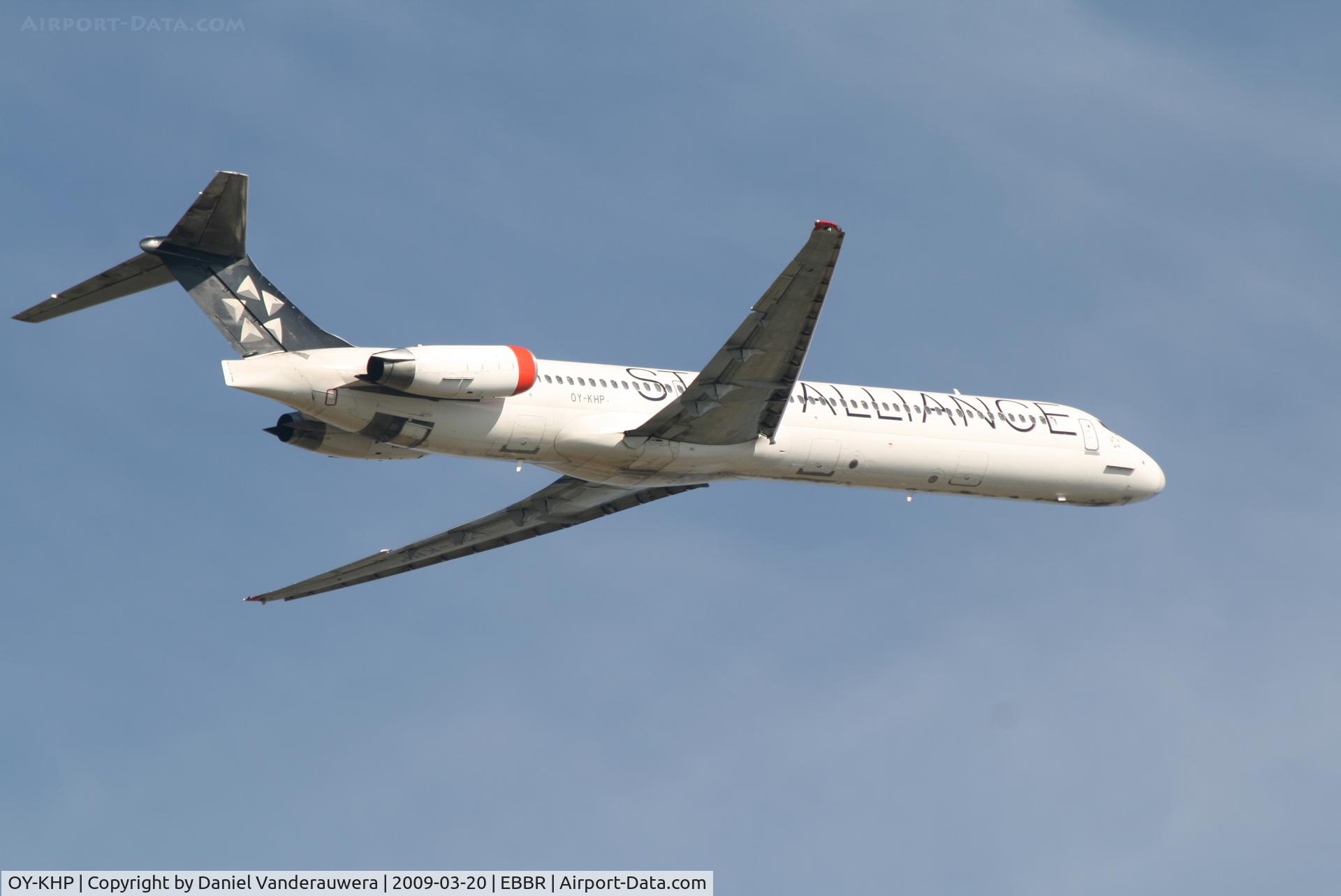 OY-KHP, 1991 McDonnell Douglas MD-81 (DC-9-81) C/N 53007, Flight SK594 is taking off from RWY 07R