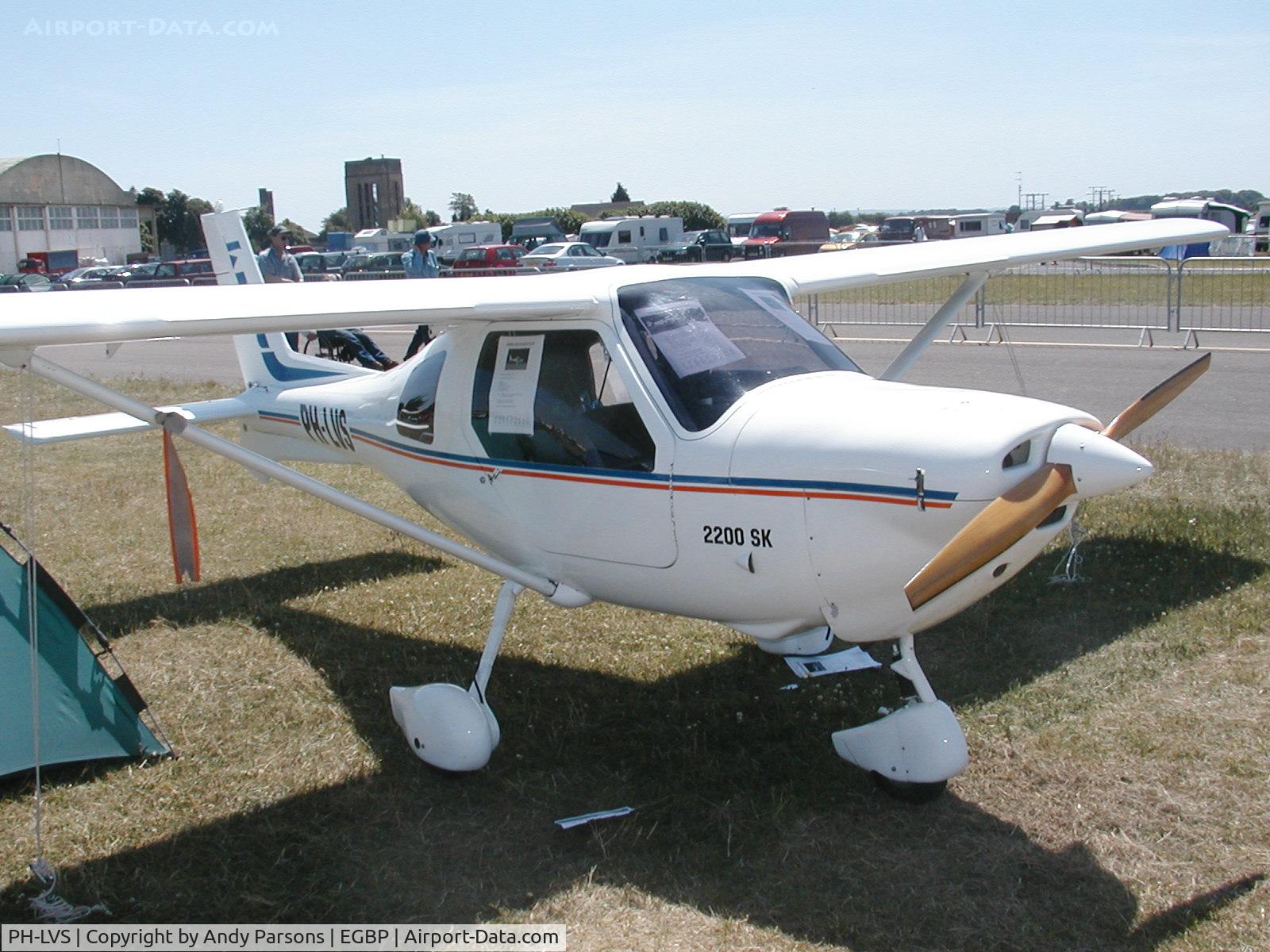 PH-LVS, Jabiru SK C/N 121, At Kemble PFA Rallye 2003