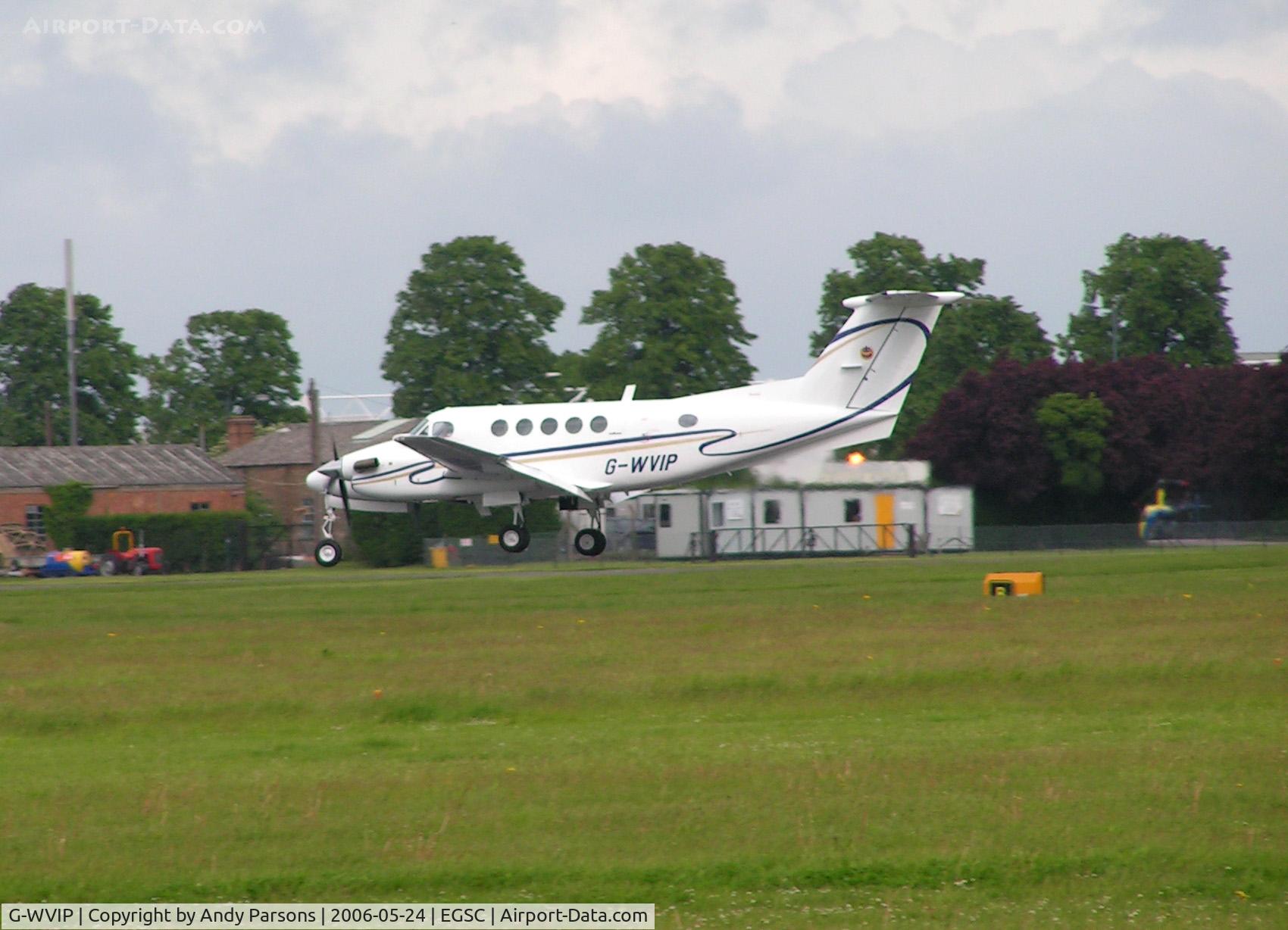G-WVIP, 1980 Beech 200 Super King Air C/N BB-625, Landing at Cambridge