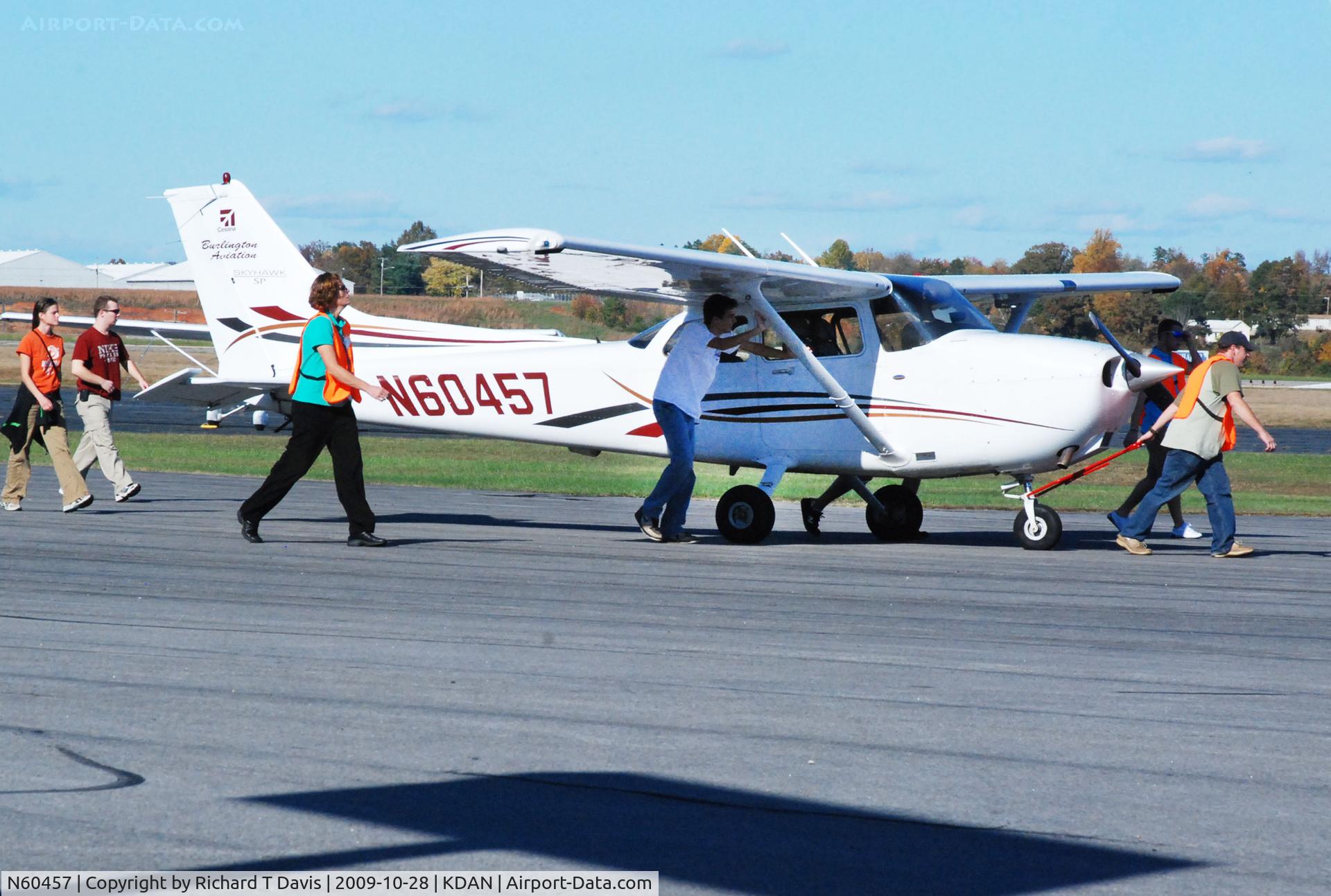 N60457, 2006 Cessna 172S C/N 172S10212, 2006 Cessna 172S in Danville Va.