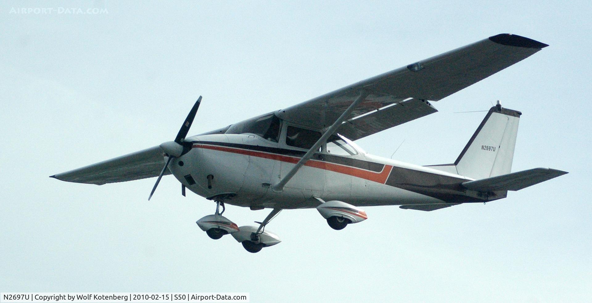 N2697U, 1963 Cessna 172D C/N 17250297, final