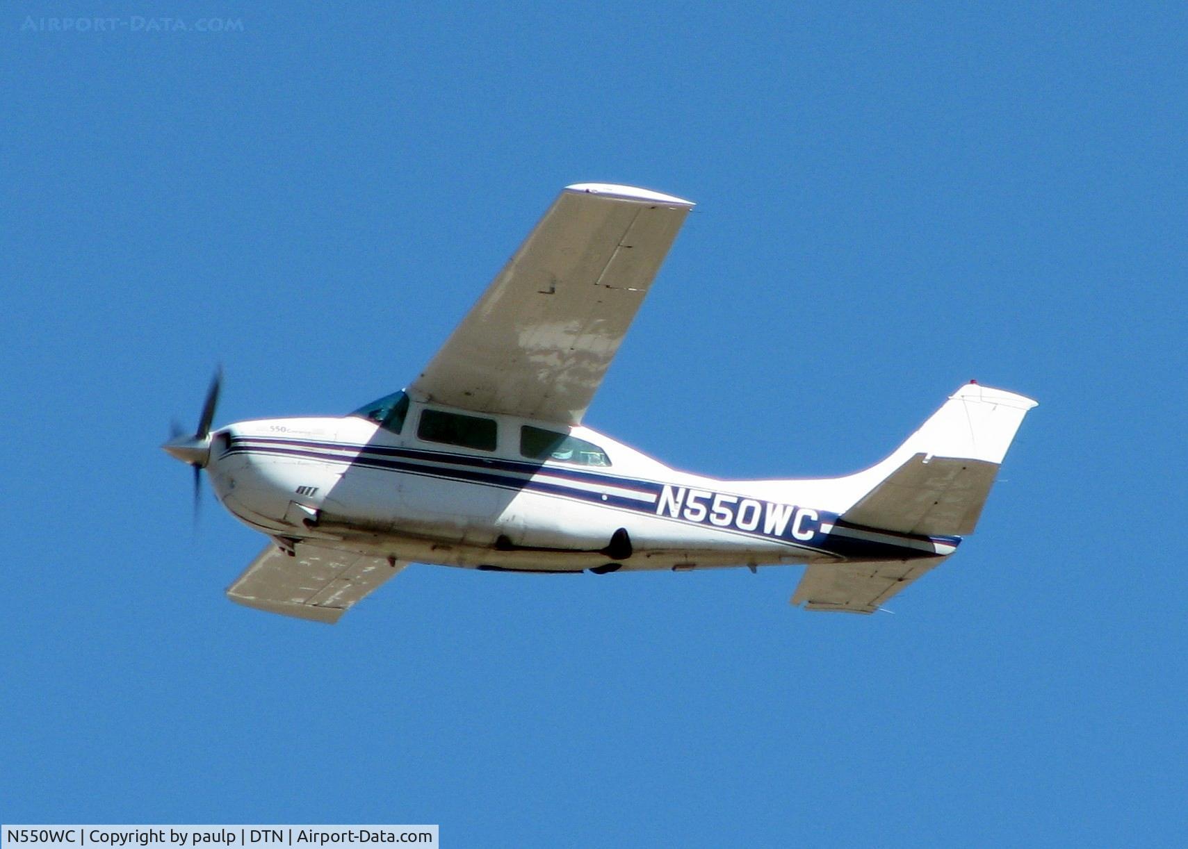 N550WC, 1979 Cessna 210N Centurion C/N 21063343, Off of runway 32 at Downtown Shreveport.