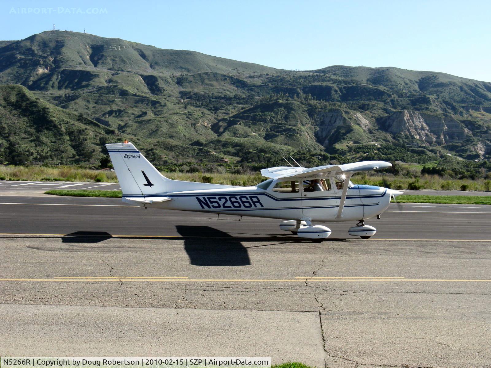 N5266R, 1974 Cessna 172M C/N 17263480, 1974 Cessna 172M SKYHAWK, Lycoming O-320-E2D 150 HP, Taxi