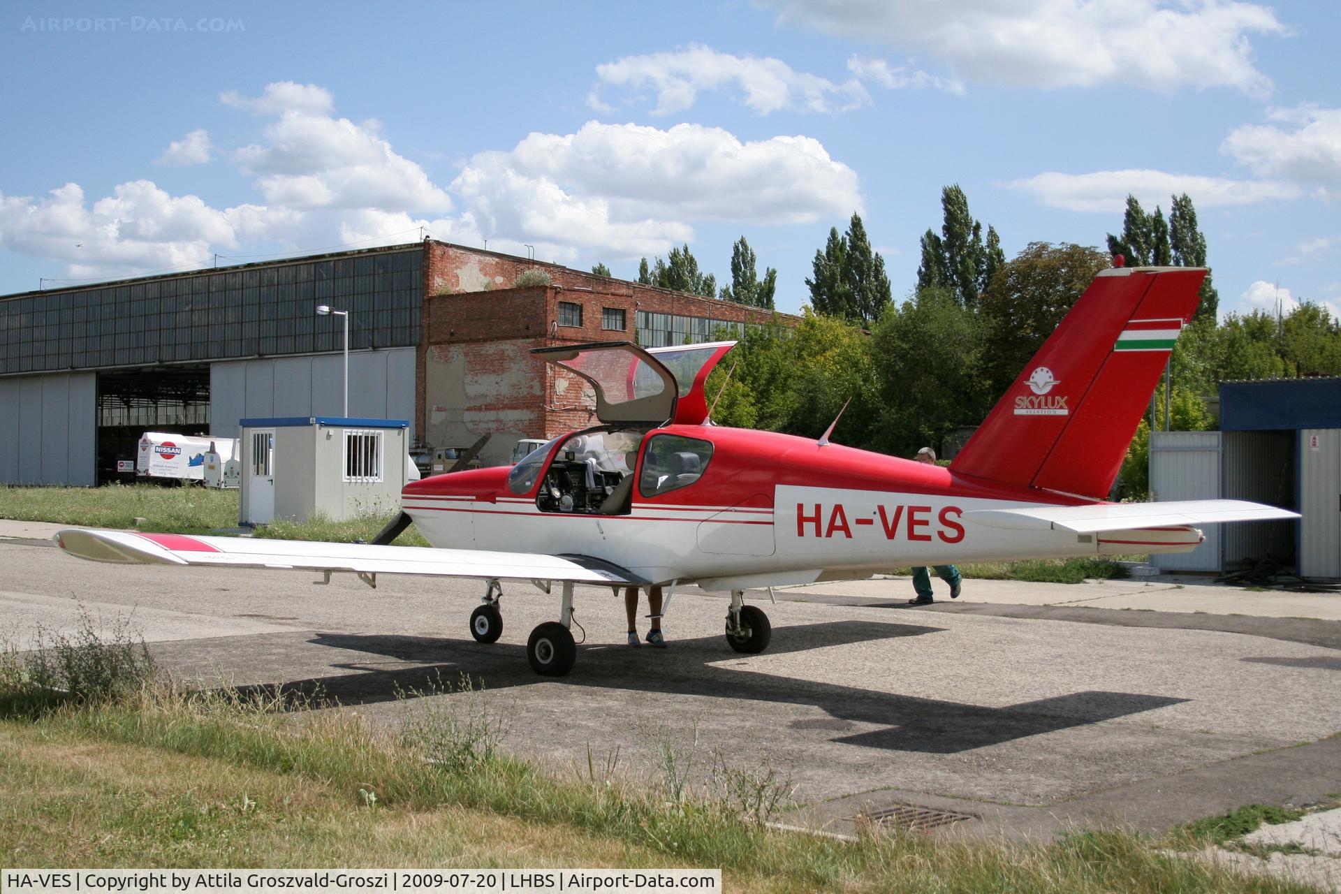 HA-VES, 1980 Socata TB-9 Tampico C/N 127, Budaörs-Airport, Hungary