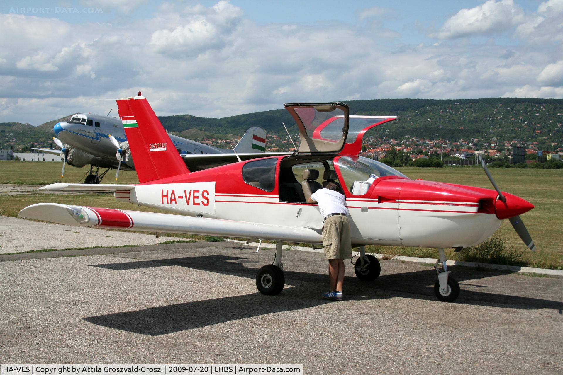 HA-VES, 1980 Socata TB-9 Tampico C/N 127, Budaörs-Airport, Hungary