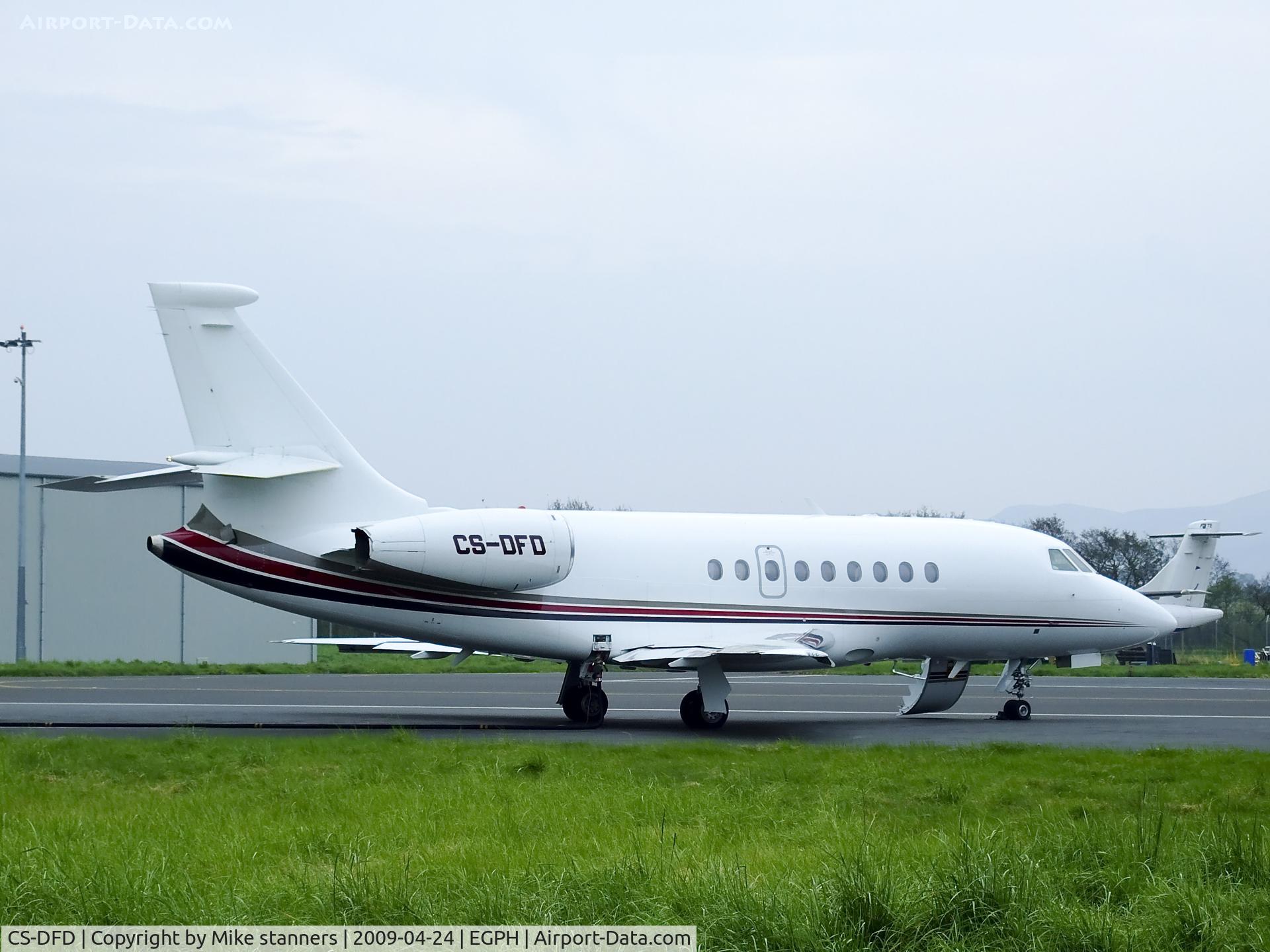 CS-DFD, 2001 Dassault Falcon 2000 C/N 174, Netjets Falcon 2000