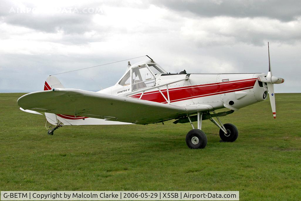 G-BETM, 1976 Piper PA-25-235 Pawnee C/N 25-7656066, Piper PA-25-235 Pawnee at the Yorkshire Gliding Club, Sutton Bank, North Yorkshire in May 2006..