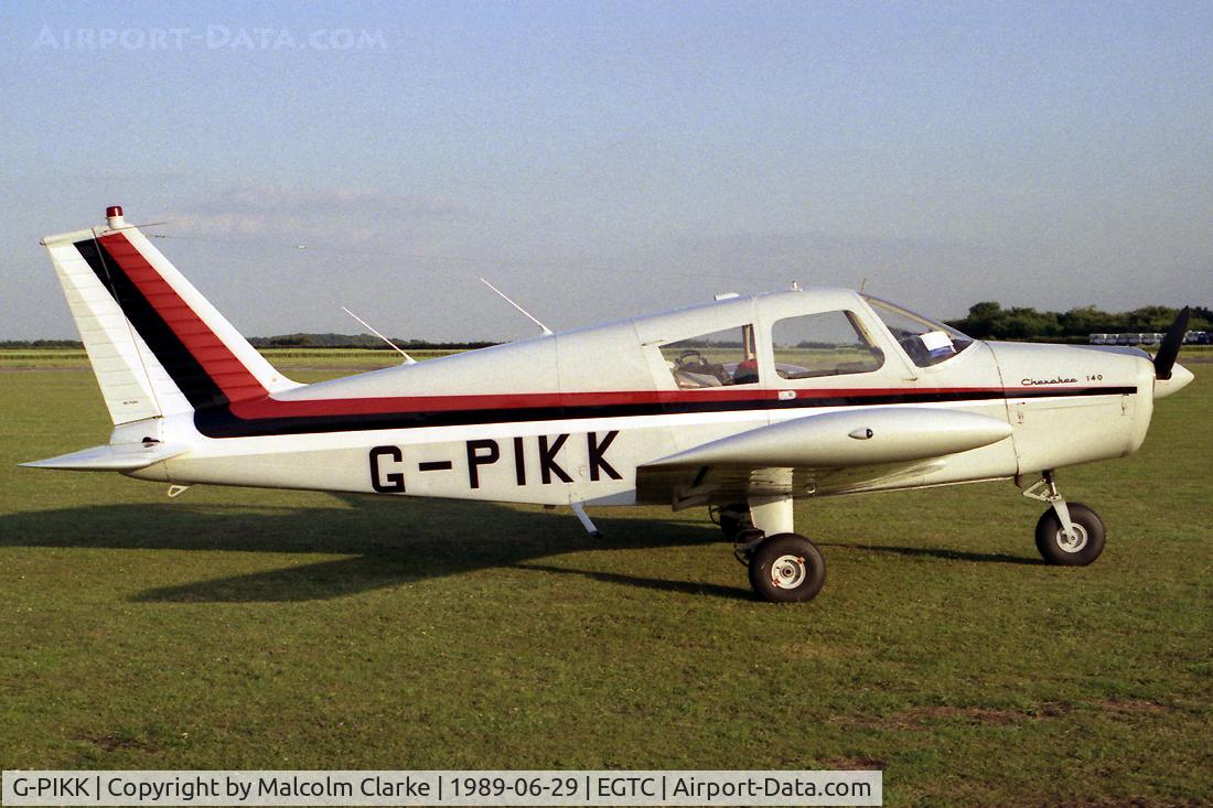 G-PIKK, 1967 Piper PA-28-140 Cherokee C/N 28-22932, Piper PA-28-140 Cherokee 140-4 at Cranfield Airport in 1989.