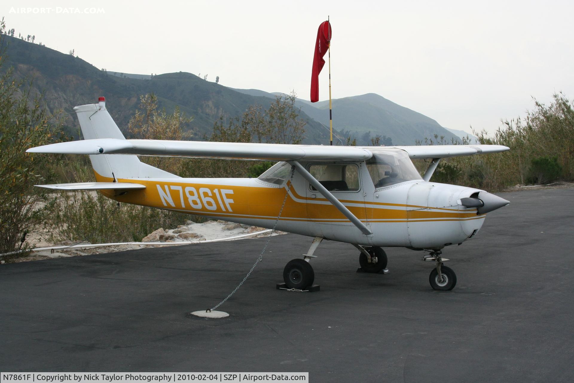 N7861F, 1966 Cessna 150F C/N 15063961, Sitting on the South side