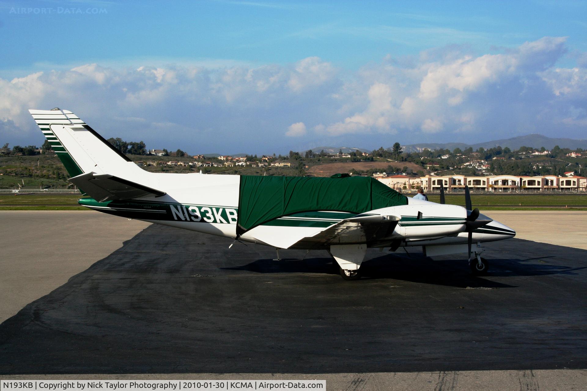 N193KB, 1977 Beech B-60 Duke C/N P-424, Sitting at CMA