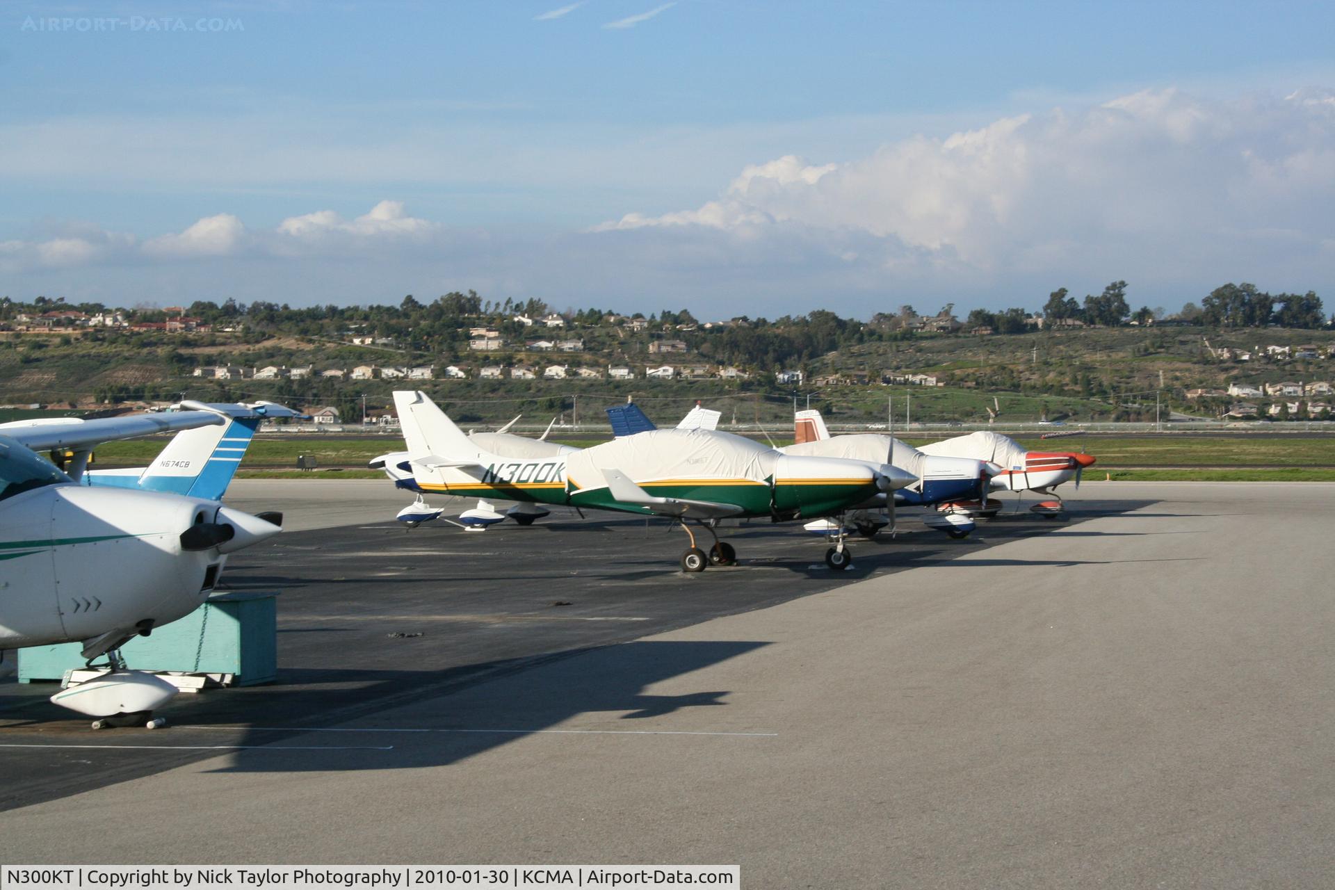 N300KT, 2006 Lancair IV-P C/N LIV-502, Sitting at CMA