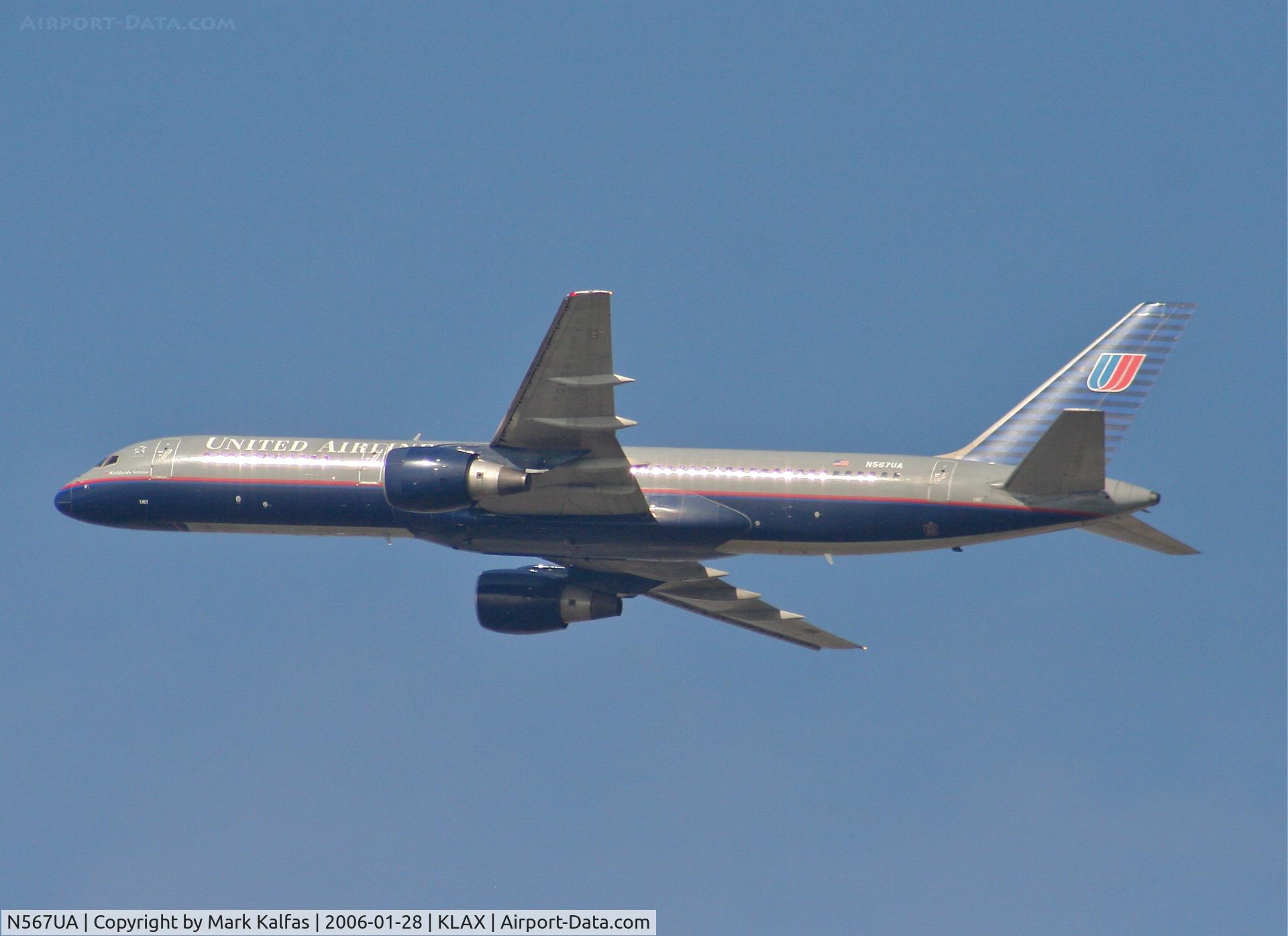 N567UA, 1992 Boeing 757-222 C/N 26673, United Airlines Boeing 757-222, N567UA 25R departure KLAX.