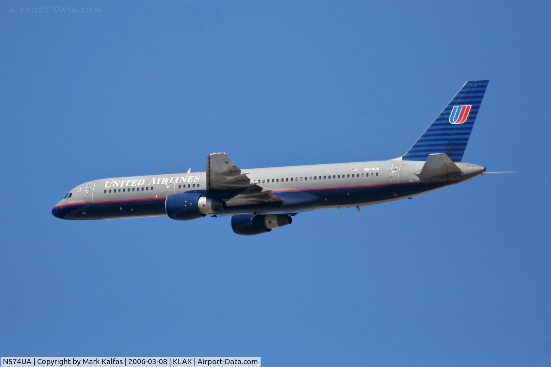 N574UA, 1992 Boeing 757-222 C/N 26686, United Airlines Boeing 757-222, N574UA 25R departure KLAX.