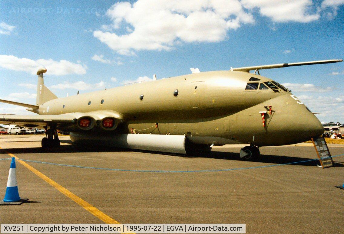 XV251, Hawker Siddeley Nimrod MR.2 C/N 8026, Nimrod MR.2 of the Kinloss Wing on display at the 1995 Intnl Air Tattoo at RAF Fairford.
