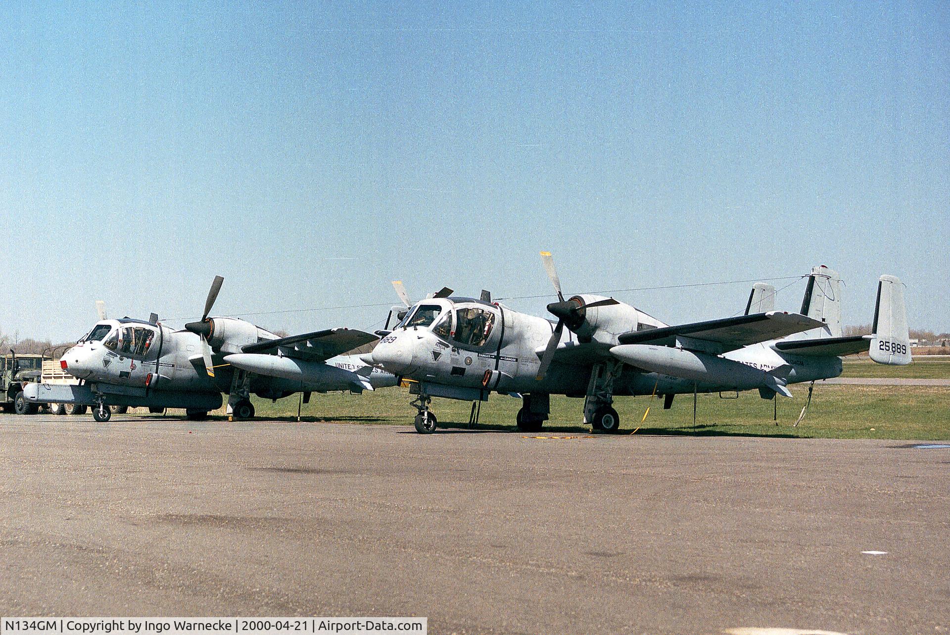 N134GM, 1962 Grumman OV-1D Mohawk C/N 48B, Grumman OV-1D Mohawk (the one on the right) at the American Wings Air Museum, Blaine MN