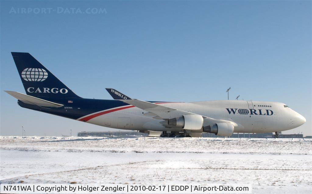 N741WA, 1993 Boeing 747-4H6 C/N 25702, On last feet after a flight from home