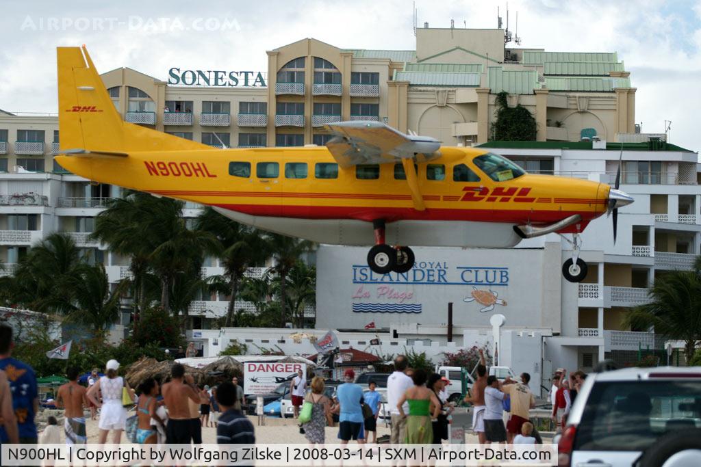 N900HL, 2007 Cessna 208B C/N 208B1295, visitor