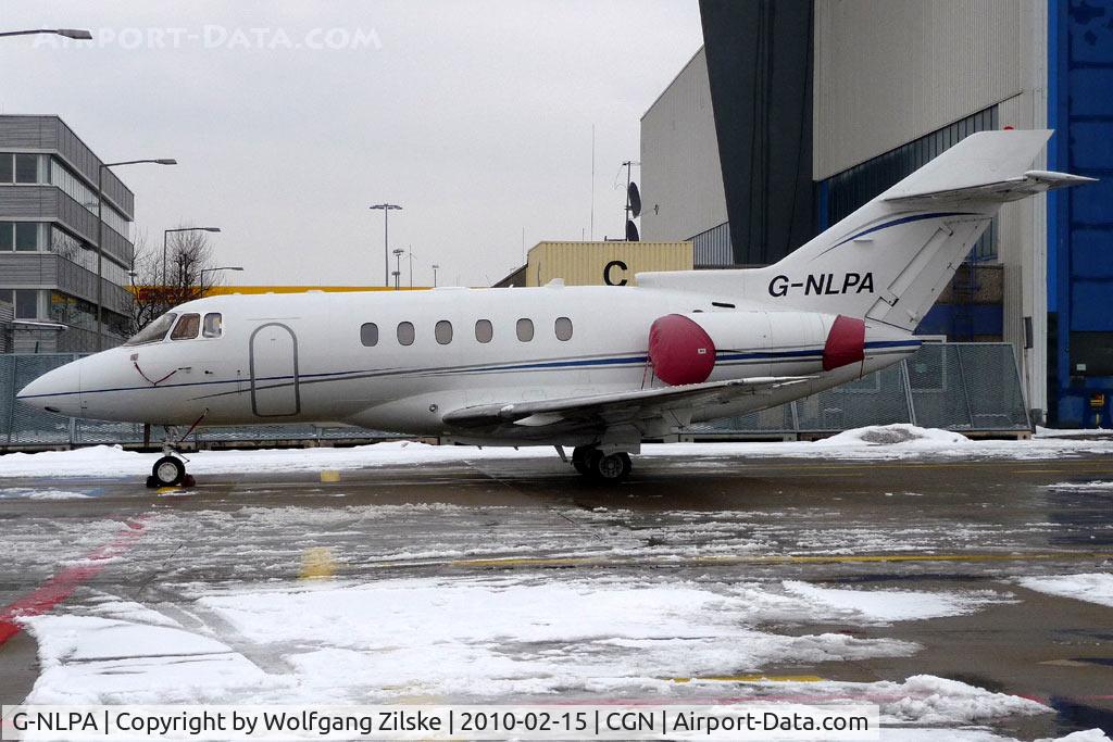G-NLPA, 2008 Hawker 750 C/N HB-14, visitor
