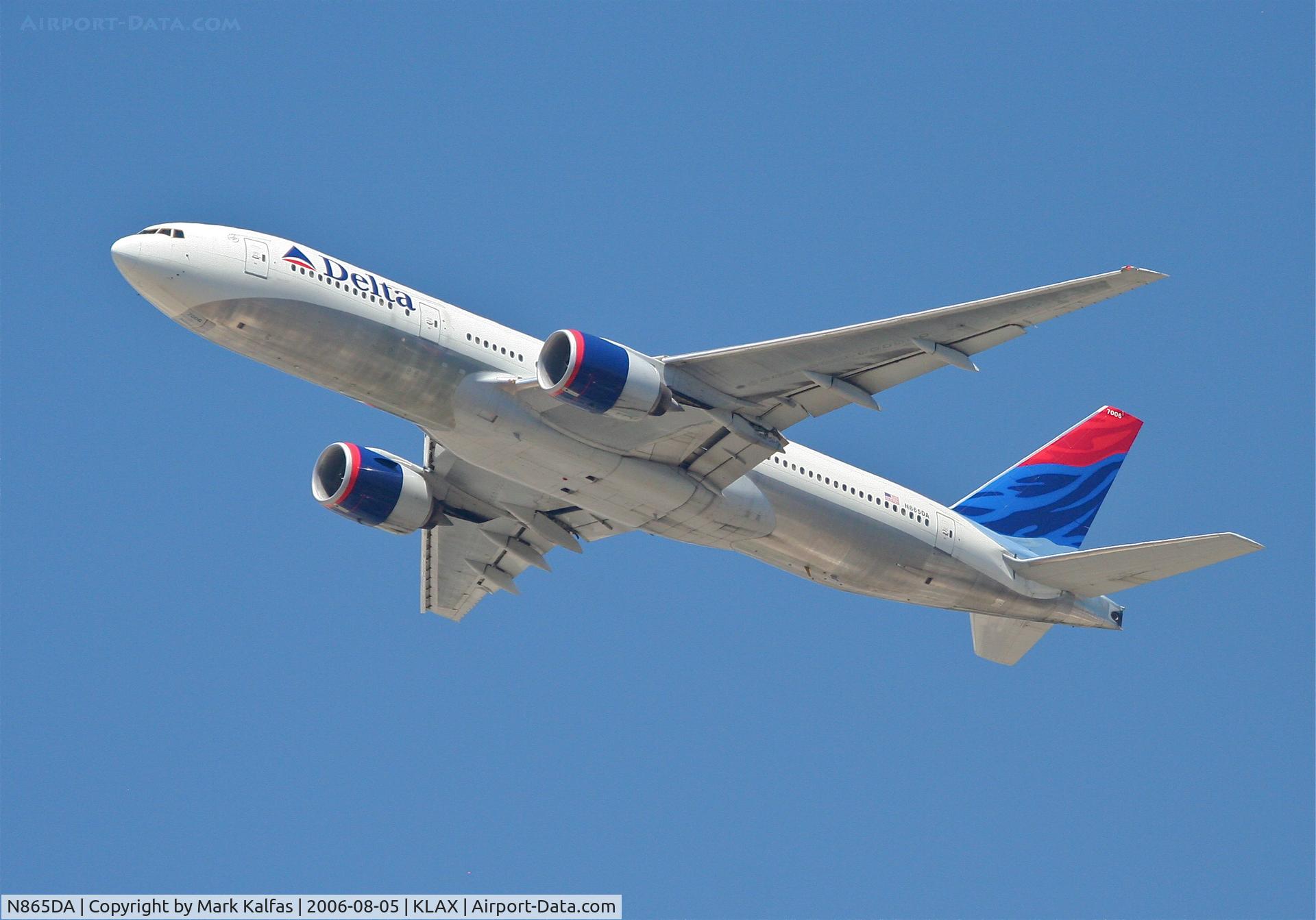 N865DA, 1999 Boeing 777-232 C/N 29737, Delta Airlines Boeing 777-232, N865DA 25R departure KLAX.