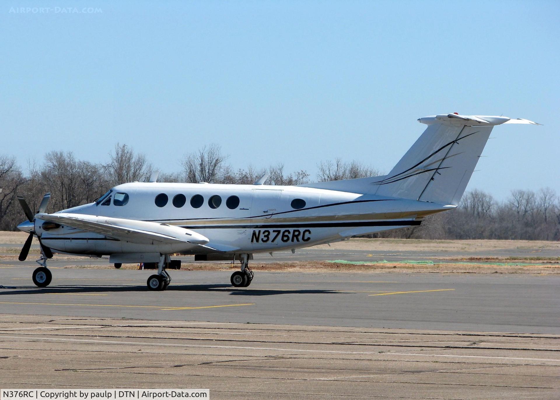 N376RC, 1978 Beech 200 Super King Air C/N BB-376, Parked at Downtown Shreveport.